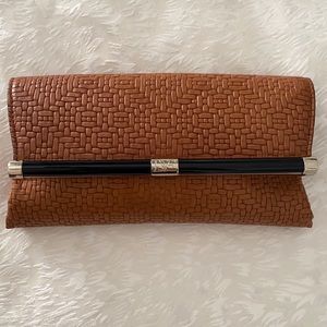 DIANE VON FURSTENBERG WEAVE LEATHER CLUTCH